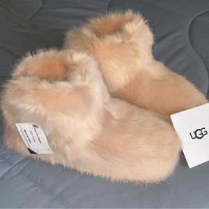 ugg amary slippers women’s 7